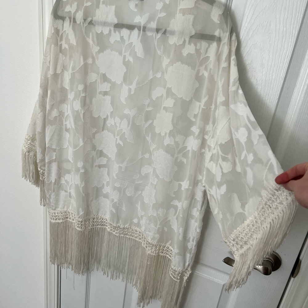 Cream kimono with fringe